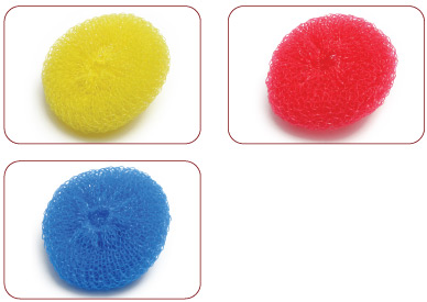 Plastic scourers in multiple colors