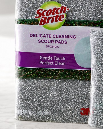 3M Scotch-Brite delicate cleaning scour pads manufactured as a brand program
