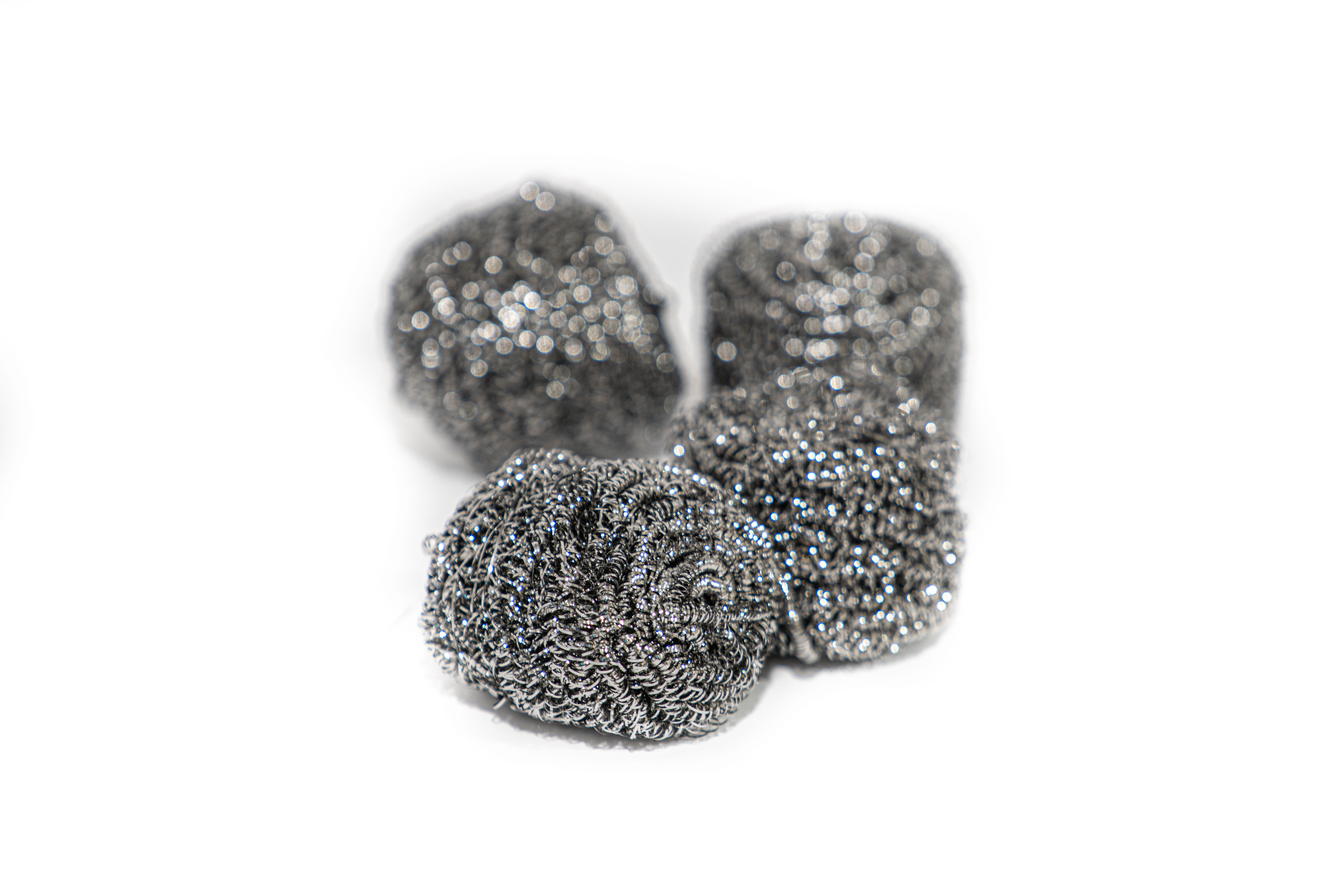 Stainless steel scourers